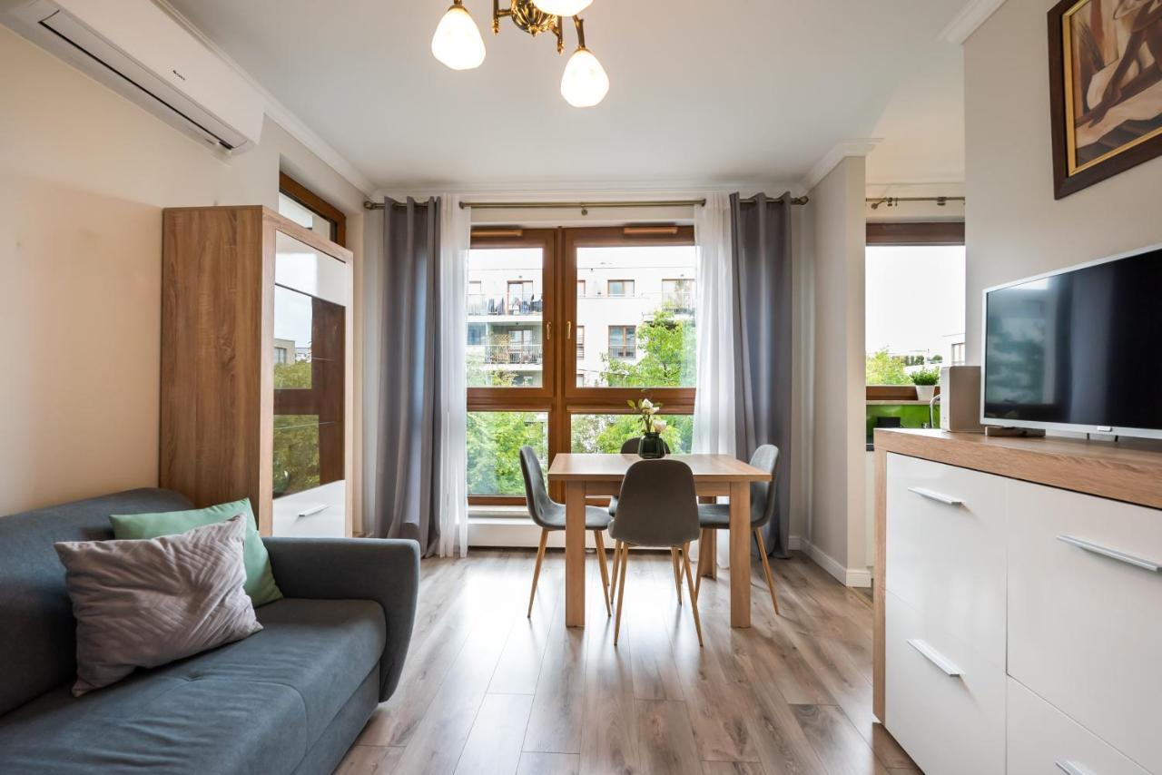 Prestige Verdant Apartment وارسو المظهر الخارجي الصورة